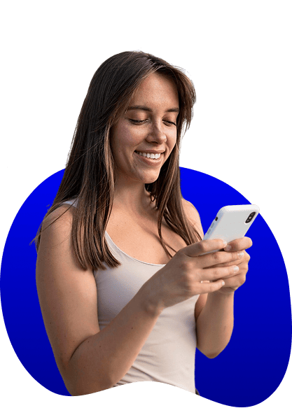 Mulher usando celular